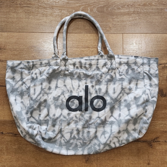 Alo yoga iconic shopper tote grey tie dye durable casual travel minimalistcore - Picture 7 of 8